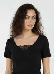 T-shirt manches courtes avec incrustation devant