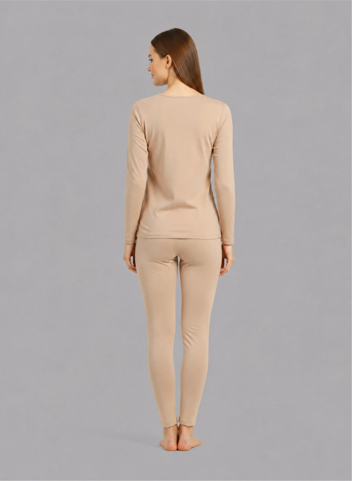 Ensemble t-shirt manches longues col décolleté et legging