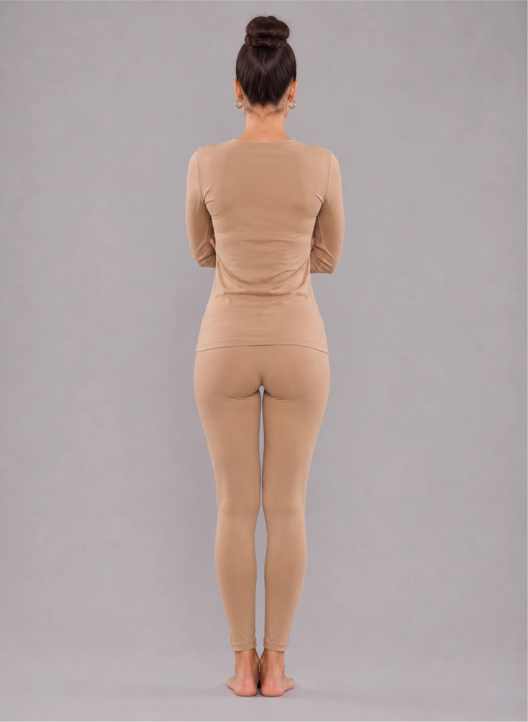 Ensemble t-shirt manches longues col rond et legging