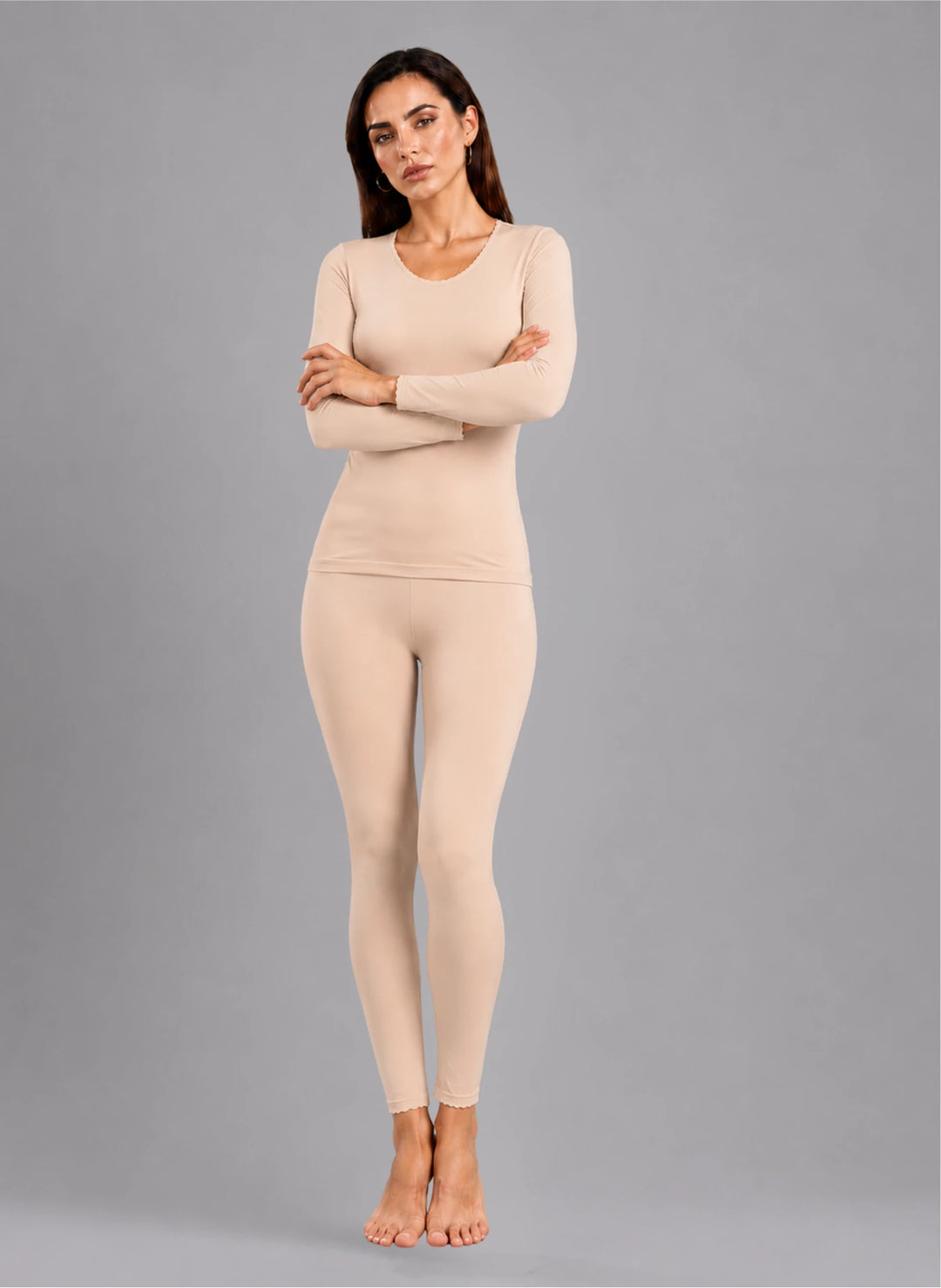 Ensemble t-shirt ml col rond avec dentelle et legging avec dentelle