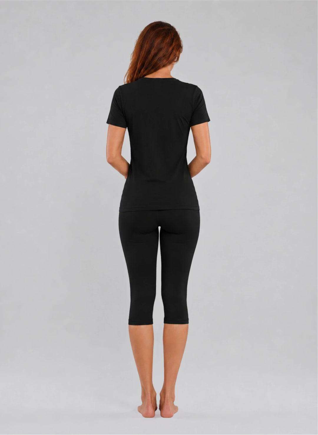 Ensemble T-shirt manches courtes col v et corsaire