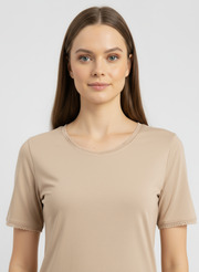 T-shirt manches courtes col rond avec dentelle