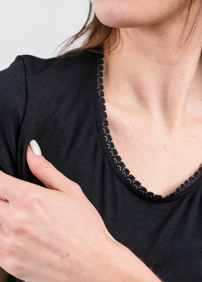 NOA Sous Vetements TEE SHIRT Manches Courtes COL ROND AVEC DENTELLE Noire