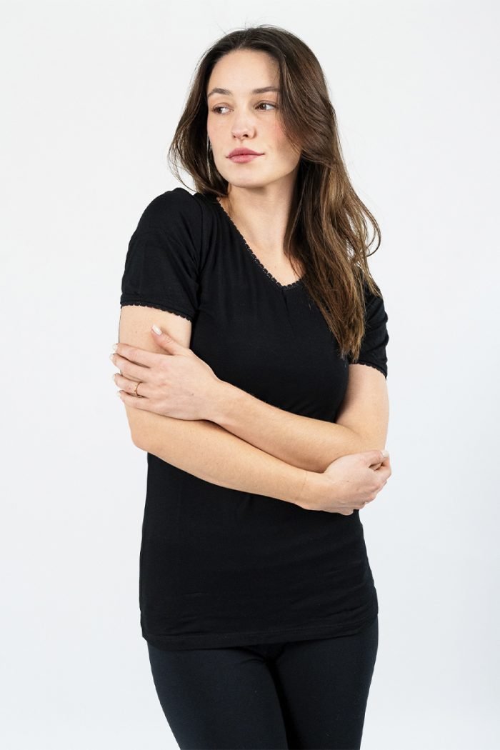 NOA Sous Vetements Tee Shirt Noir Mc Col V Avec Dentelle