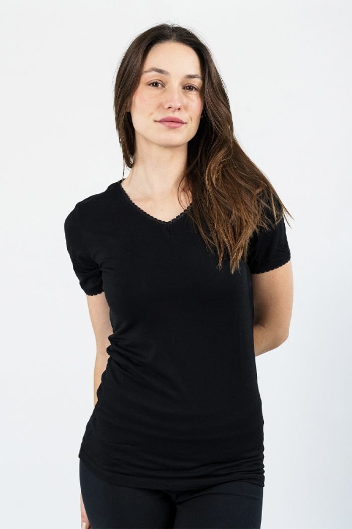 NOA Sous Vetements Tee Shirt Noir Mc Col V Avec Dentelle